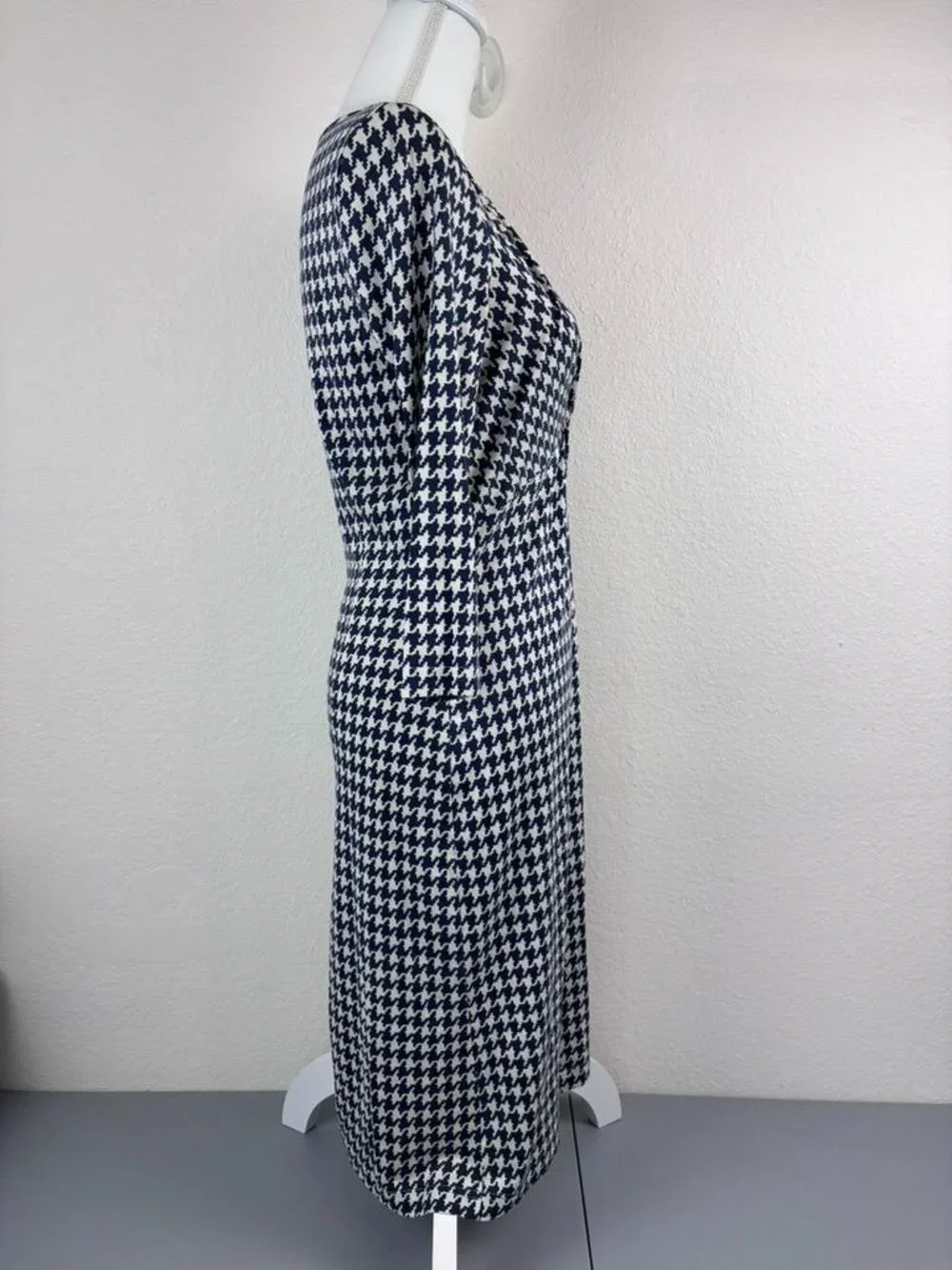 J. McLaughlin small navy houndstooth 3/4 sleeve silk blend knee length dress - Picture 5 of 8